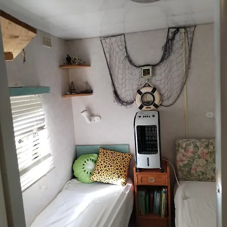 Mobile Aux Rives D'aurec 캠프장